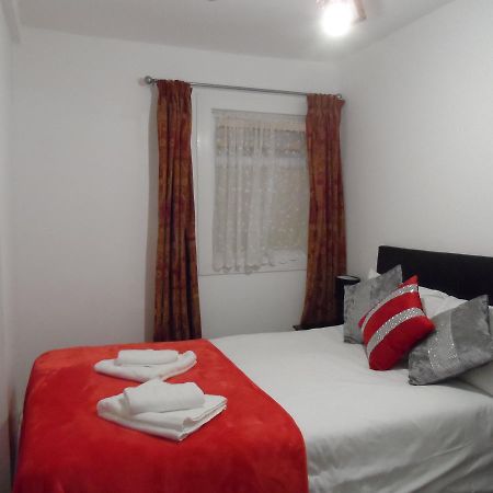 Metro House Star Accommodation Londra Dış mekan fotoğraf
