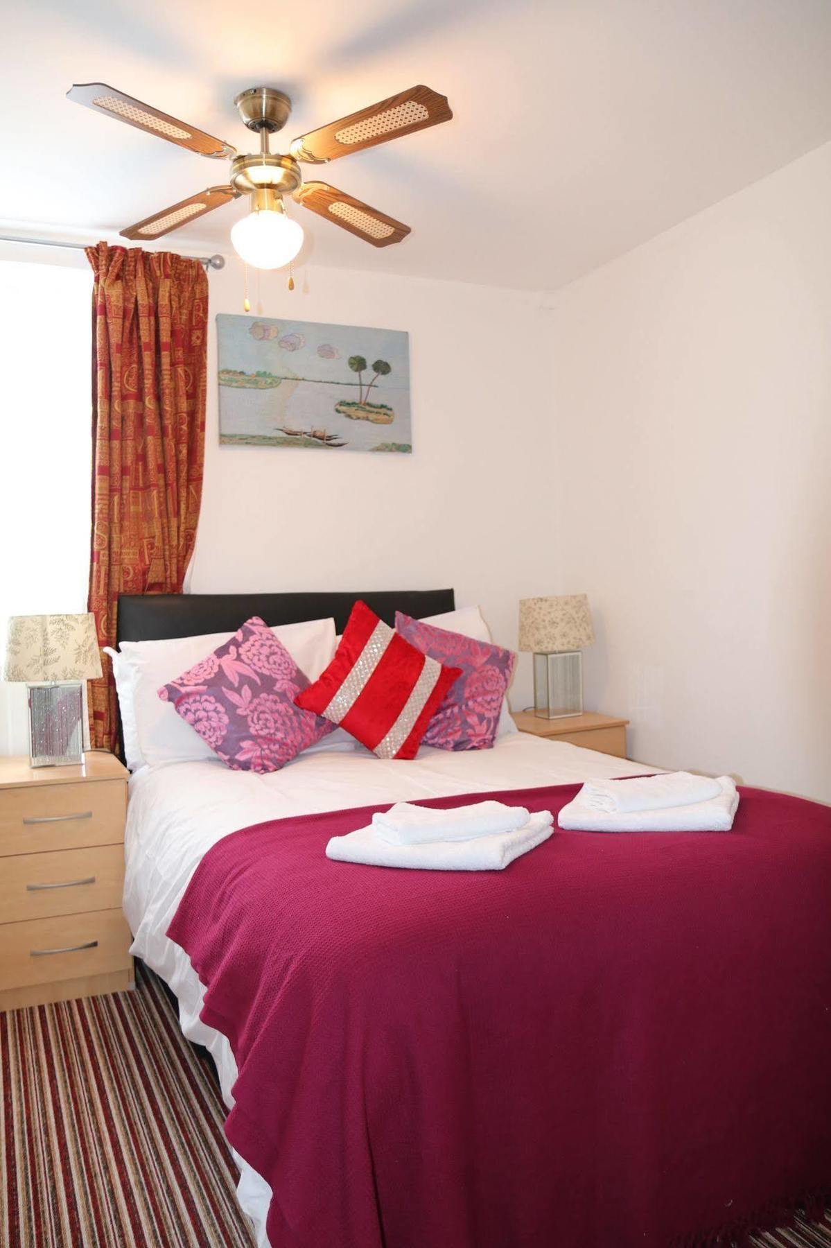 Metro House Star Accommodation Londra Dış mekan fotoğraf
